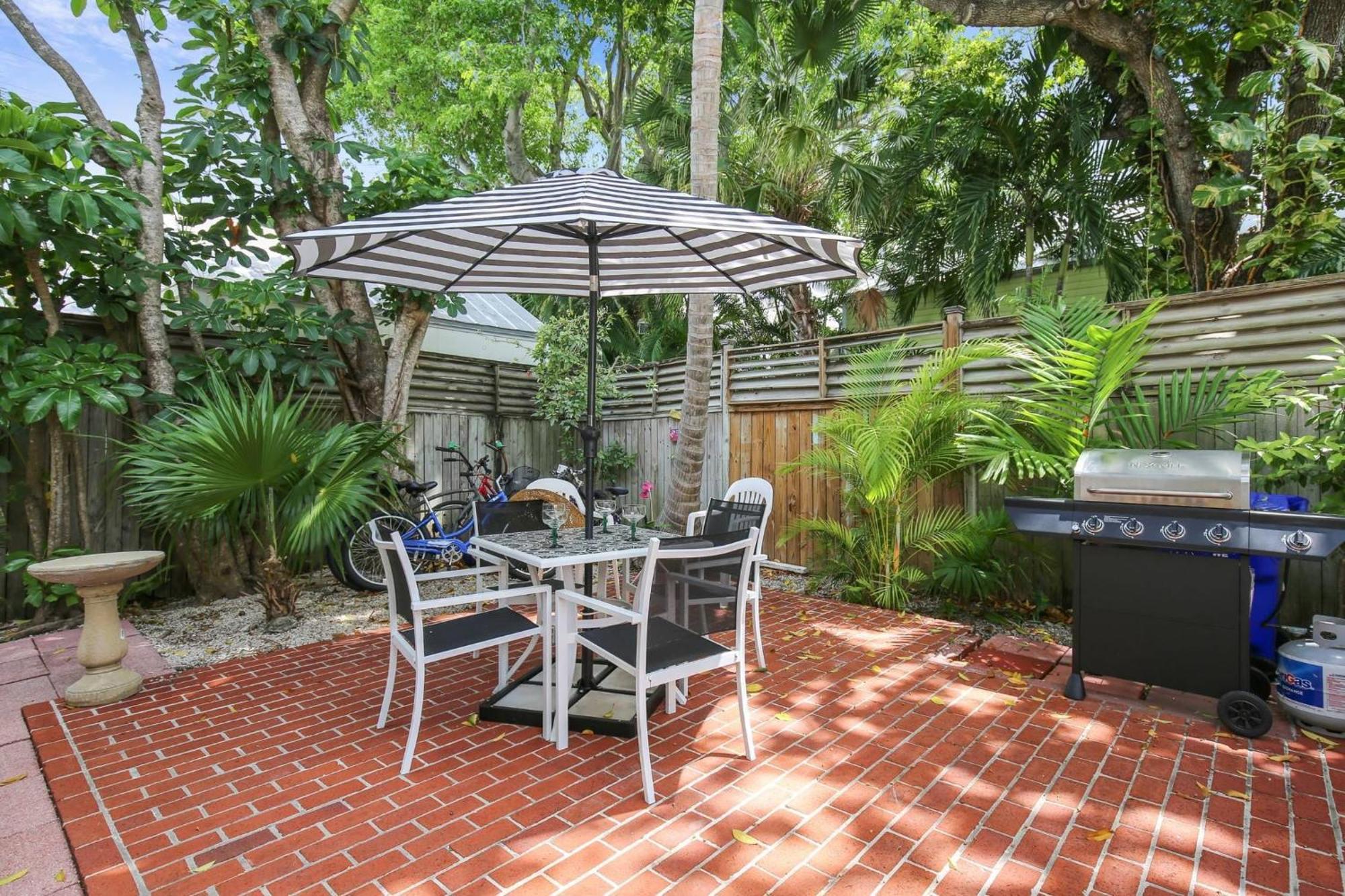 Land Of Love By Avantstay Pets Allowed Shared Pool Great Location Month Long Stays Only Кі-Вест Екстер'єр фото